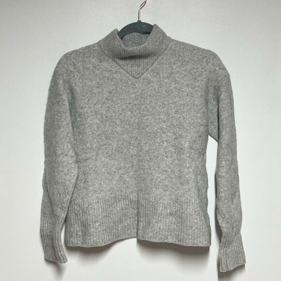 Everlane wool Yak Heathered Grey Cropped Mock Neck Sweater Sz S - Picture 1 of 4